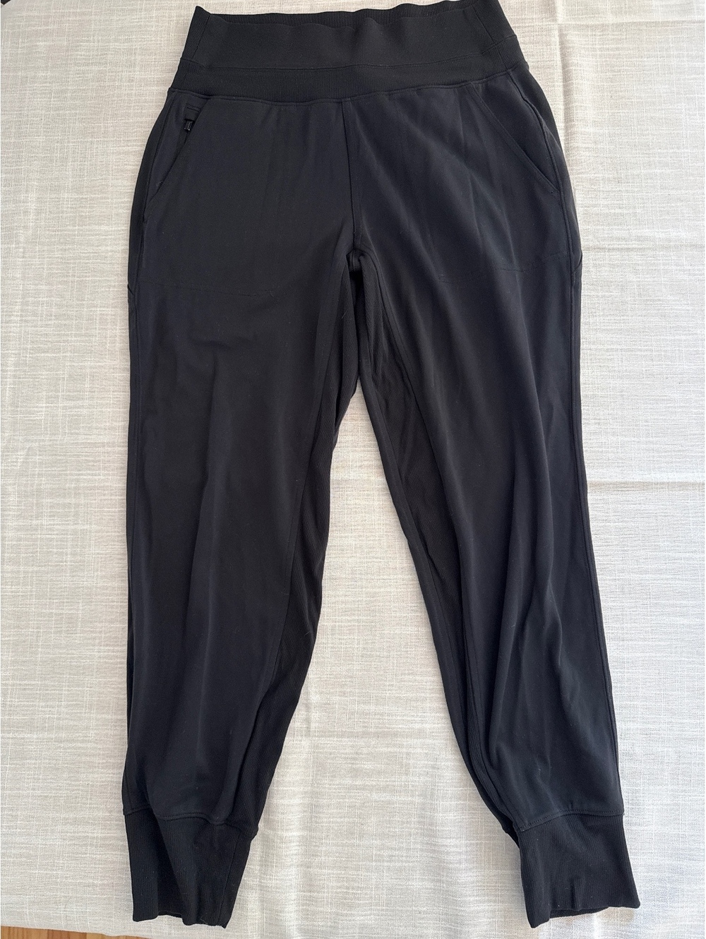 Athleta black women’s joggers size small